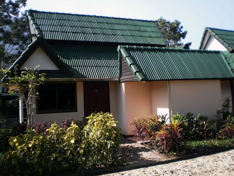 Hotel Khunnam Rimtarn Resort