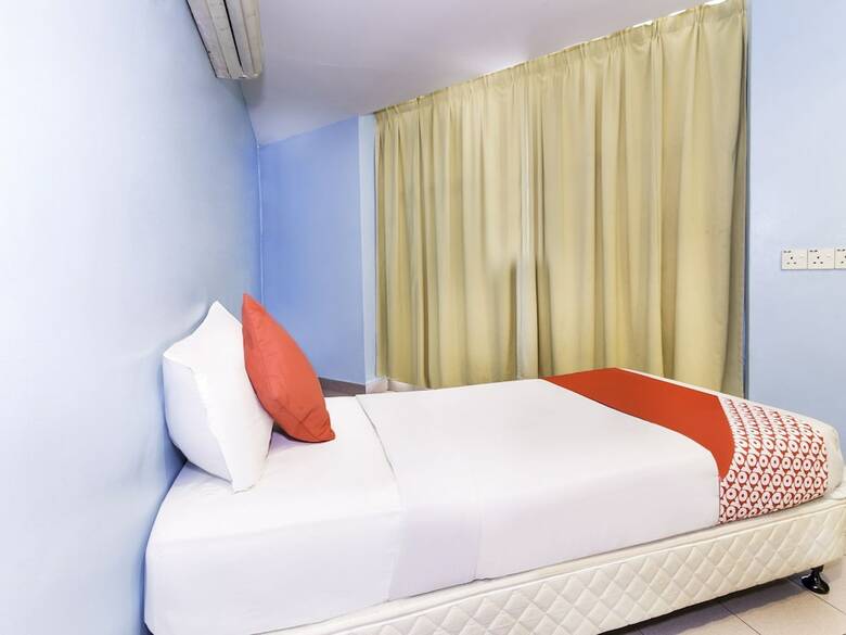 Oyo 252 Lotus Hotel