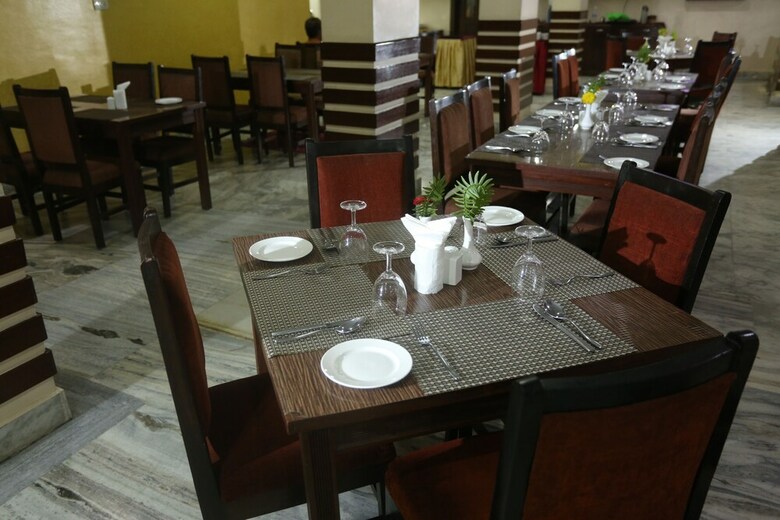 Yellow Pagoda Hotel