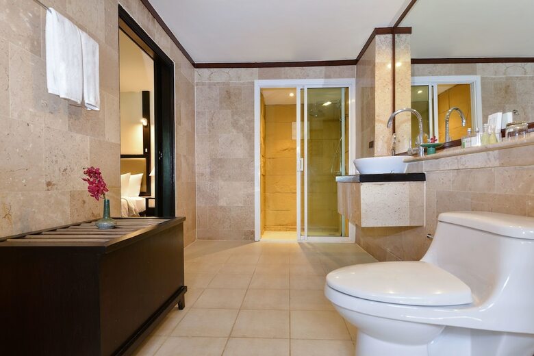 Apartamento Andaman White Beach Resort