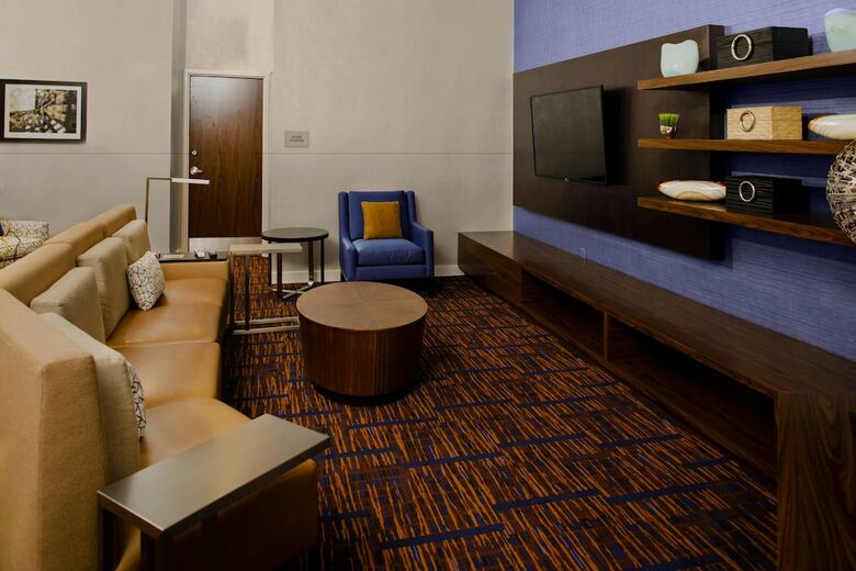 Hotel Courtyard Columbus Downtown
