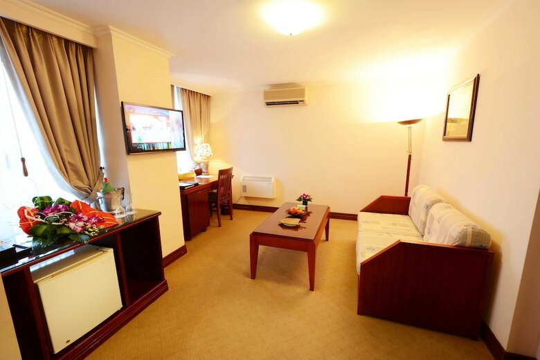 Nam Cuong Hai Phong Hotel