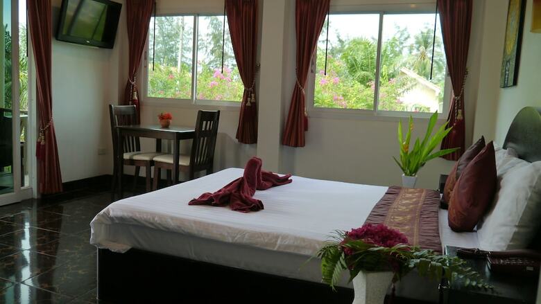 Hotel Ao Thai Resort