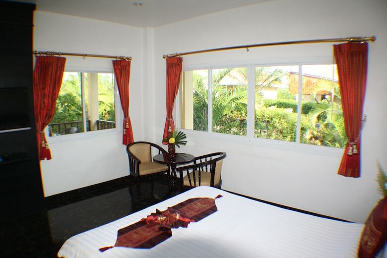 Hotel Ao Thai Resort