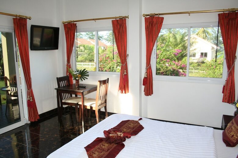 Hotel Ao Thai Resort