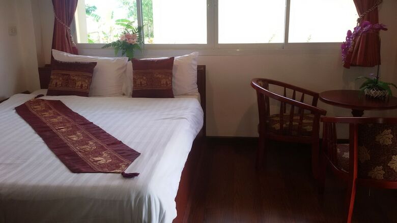 Hotel Ao Thai Resort