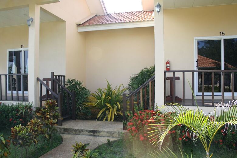 Hotel Ao Thai Resort