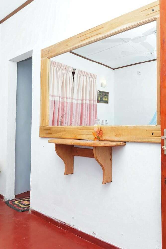 Hotel Damith Tourist Inn