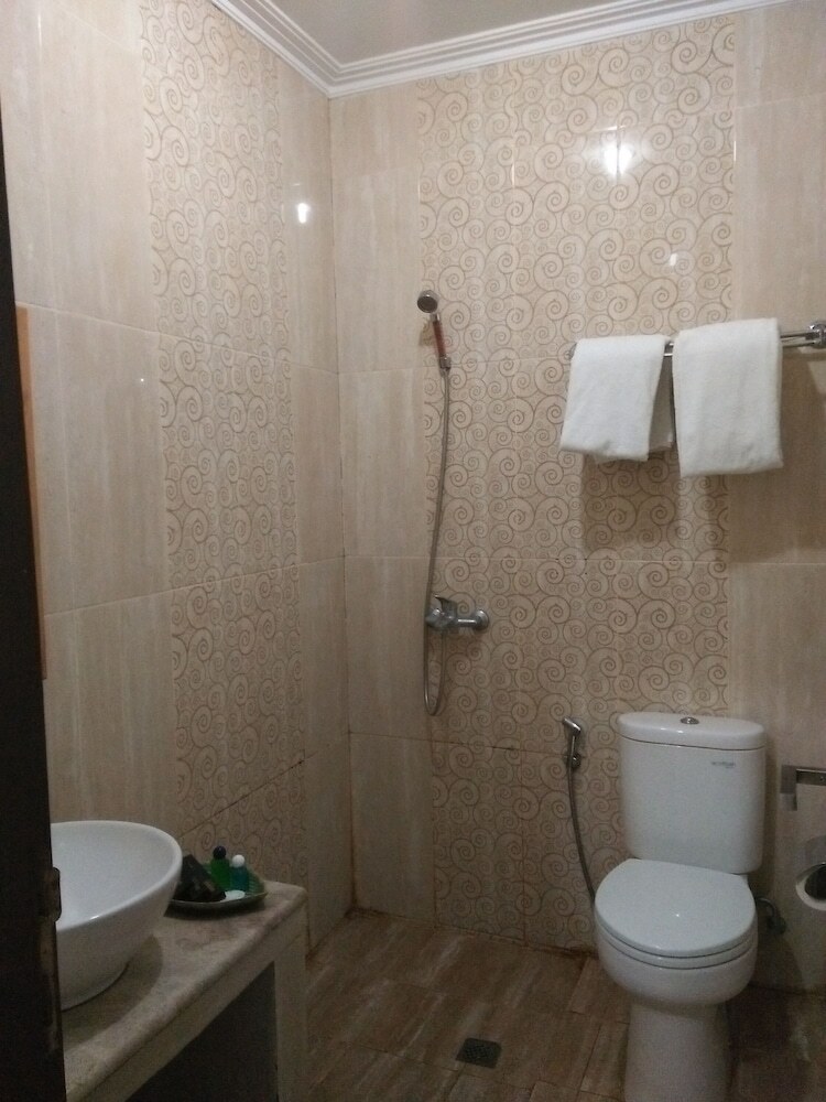 Hotel Bukit Alamanda Resort & Resto