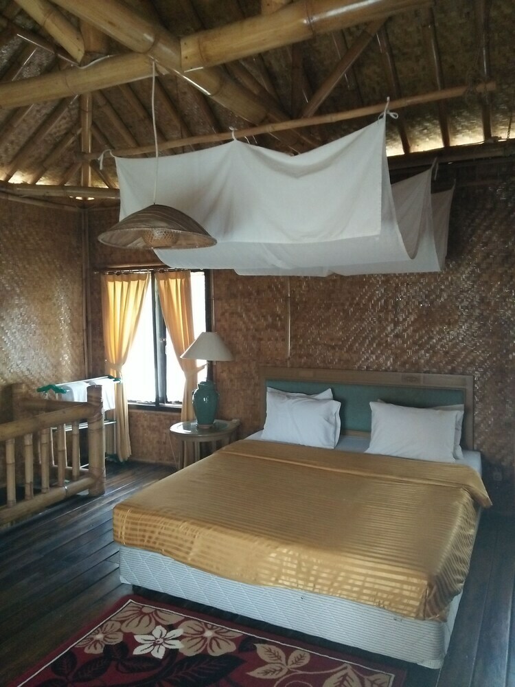Hotel Bukit Alamanda Resort & Resto