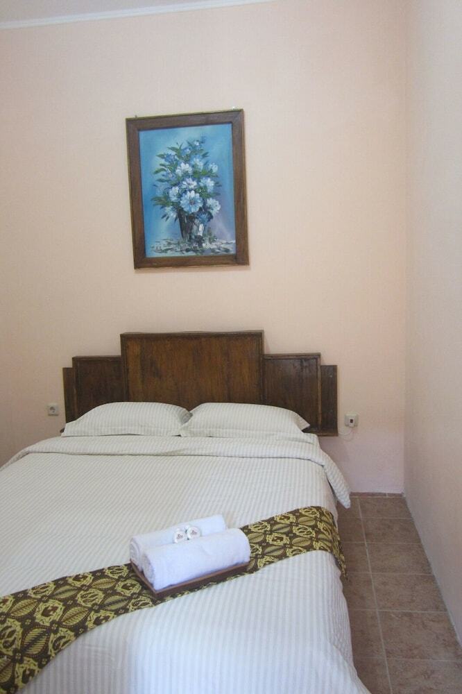 Hotel Larasati Guest House