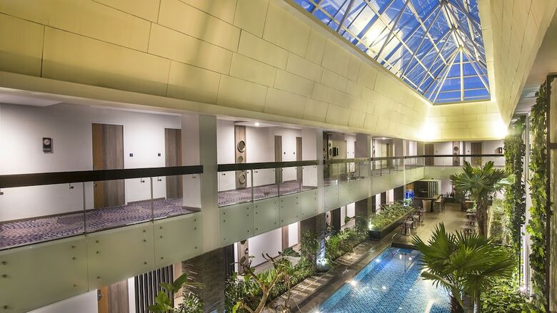 Hotel Holiday Inn Bandung Pasteur