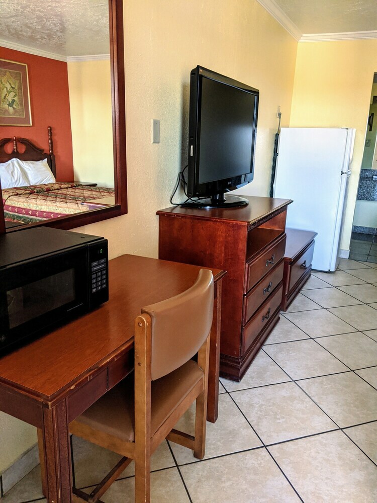 Motel Lake Houma Inn