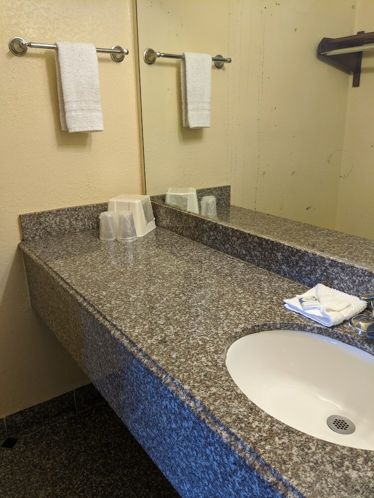 Motel Lake Houma Inn