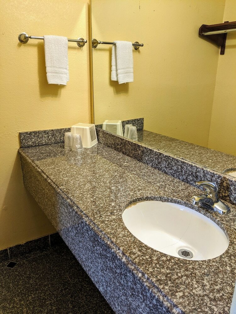 Motel Lake Houma Inn