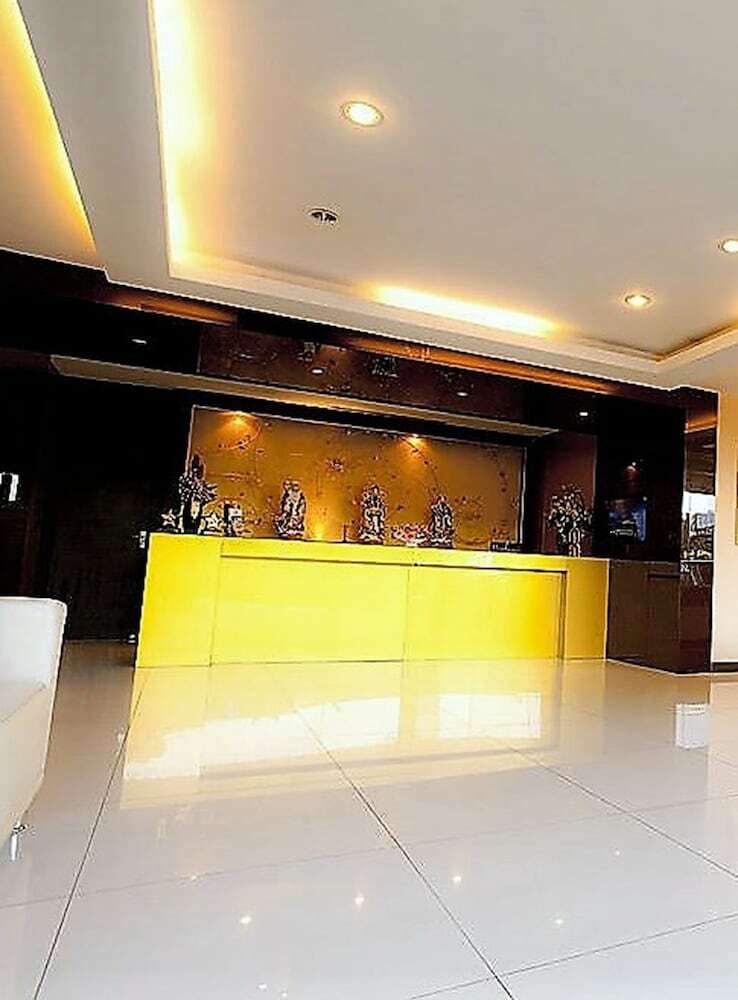 Hotel The Residence Airport & Spa