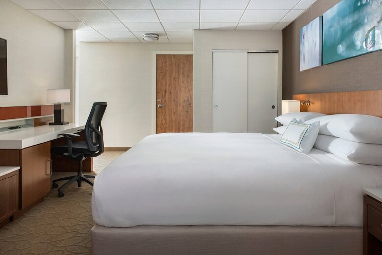 Delta Hotel By Marriott Racine