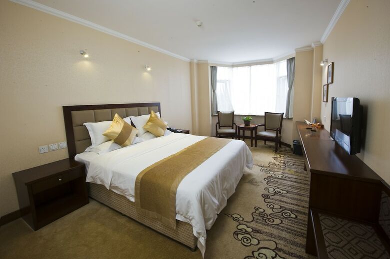 Chengdu Chengfei Hotel