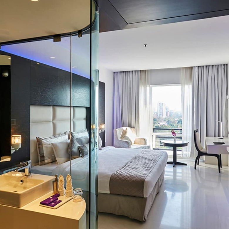 Hotel Eskay Resorts