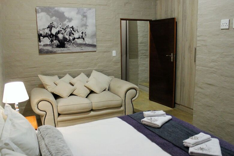 Hotel Ibis Way Guest House