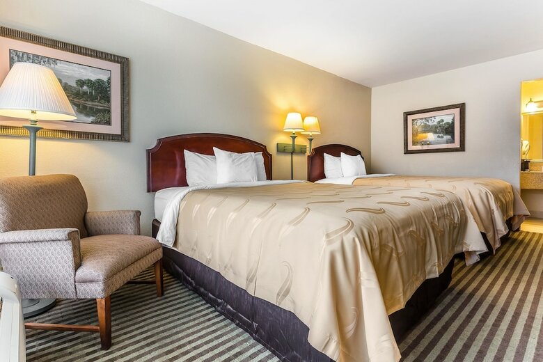 Hotel Quality Inn & Suites