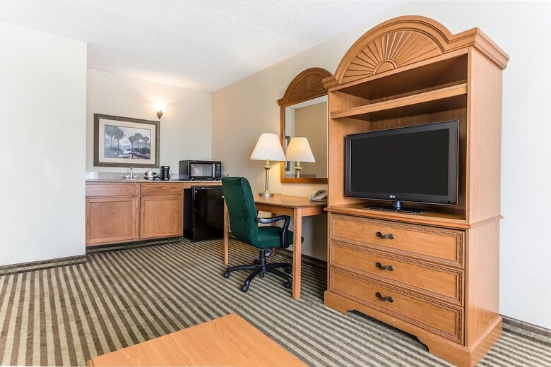 Hotel Quality Inn & Suites