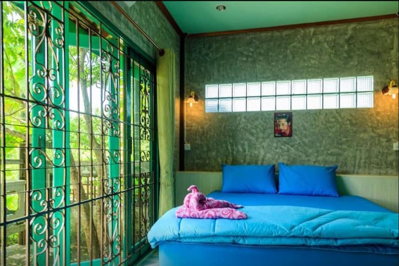 Hotel Pop Riverside Homestay
