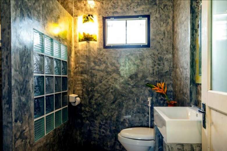 Hotel Pop Riverside Homestay