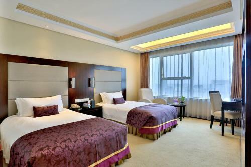 Yi Mei Plaza Hotel