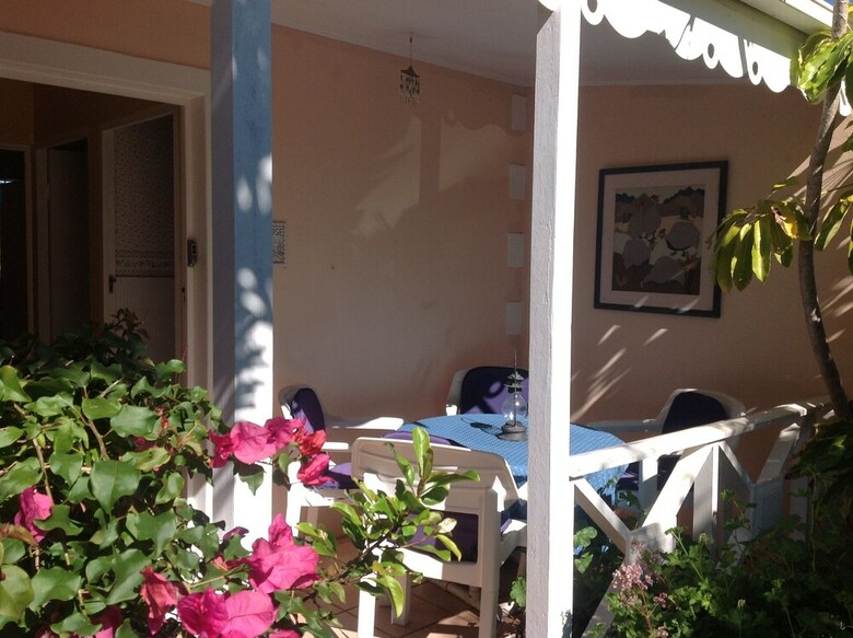 Bed & Breakfast T'niqua Stable Inn