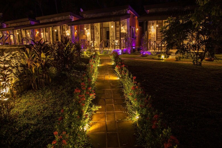 Hotel Villa Pinnawala & Restaurant