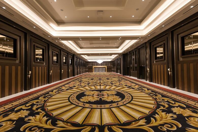 Hotel Ramada By Wyndham Lucknow