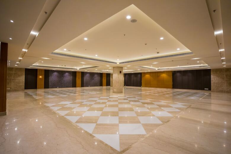 Hotel Ramada By Wyndham Lucknow