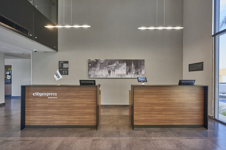 Hotel City Express Celaya Galerias