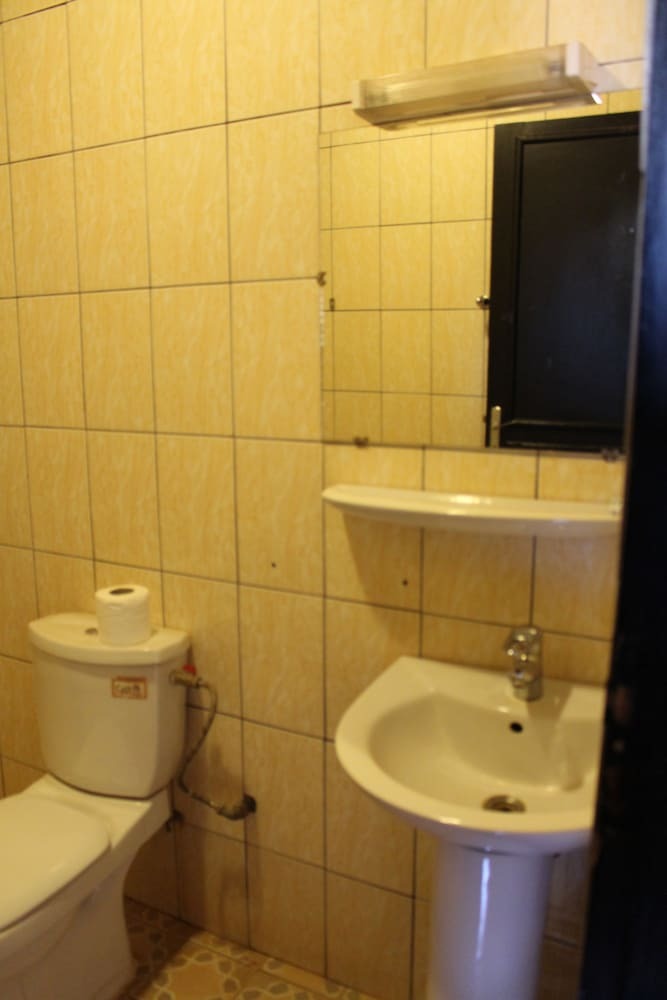 Hotel H�tel Place de La M�t�o