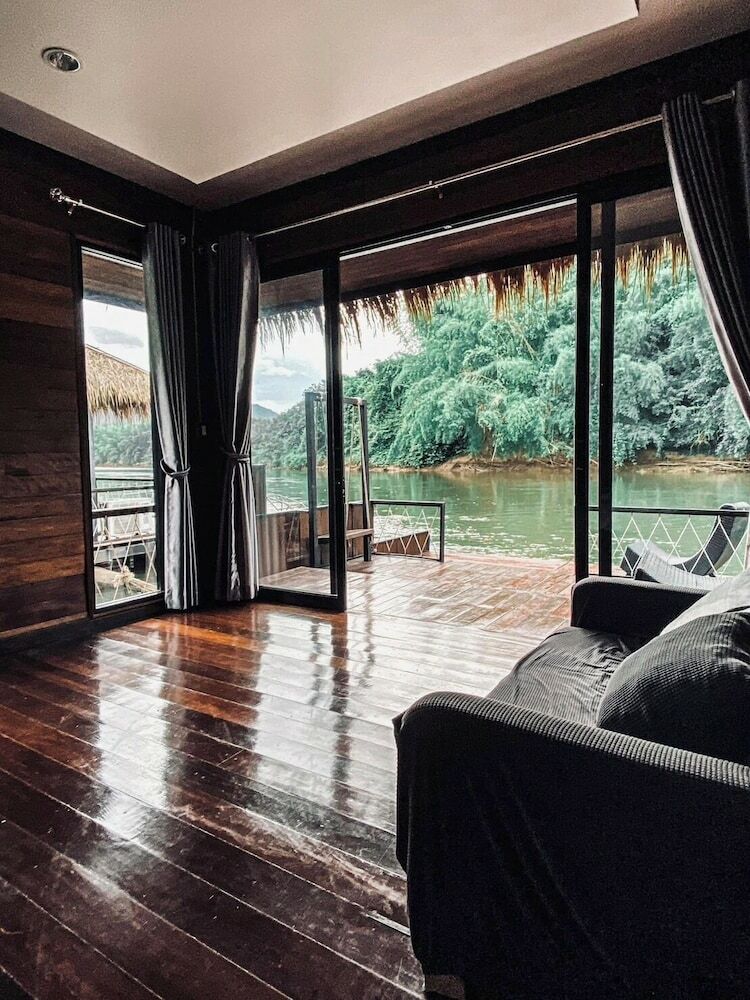 Hotel The River Life Resort