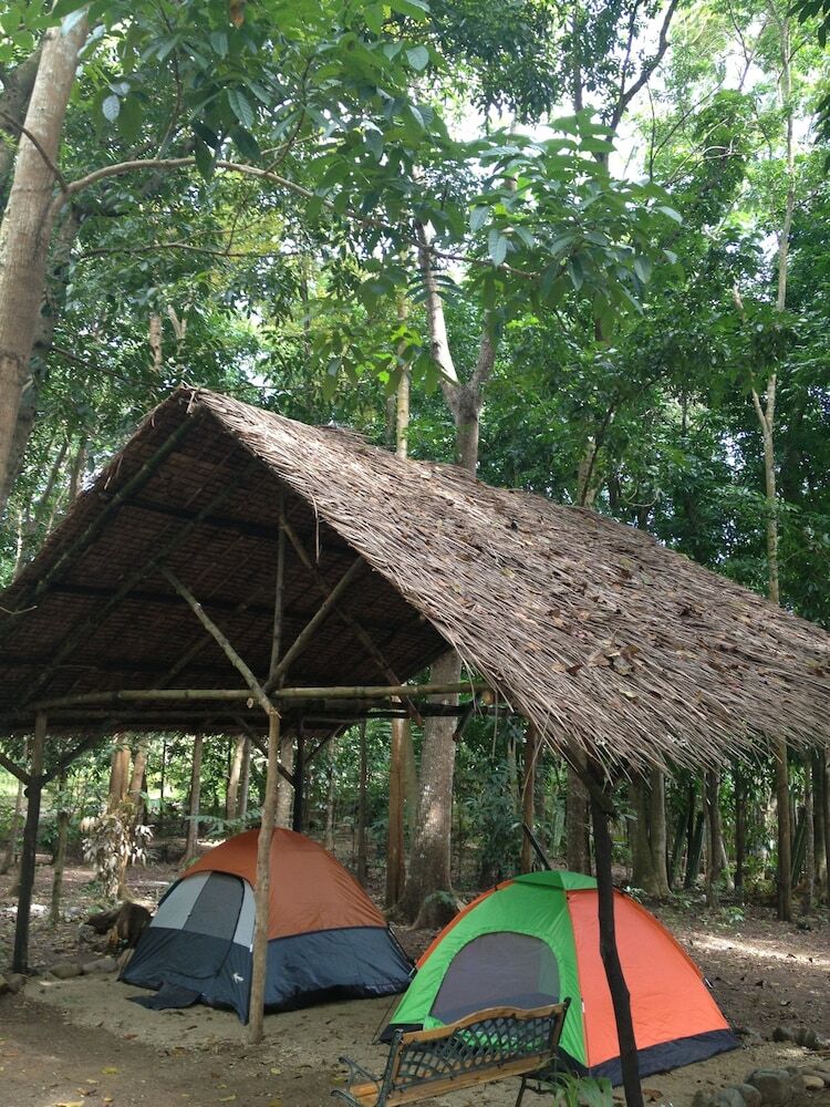 Tent And Breakfast At Irawan Park