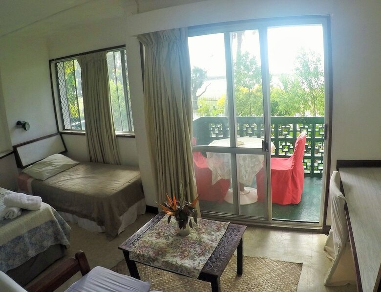 Hotel The Friendly Islander (Papiloa's Place)