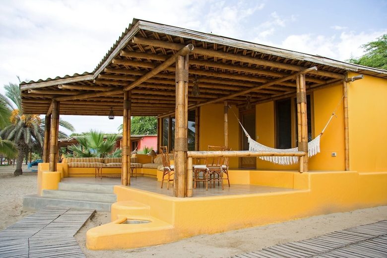 Hotel Punta Sal Suites & Bungalows Resort