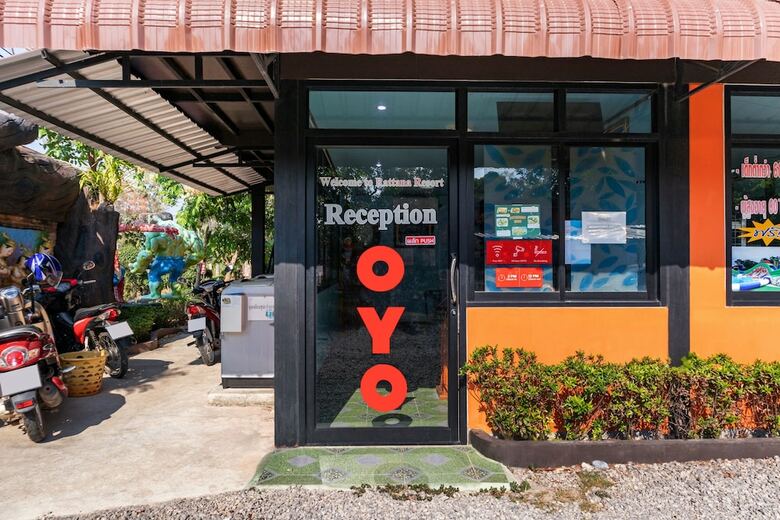 Hotel Oyo 755 Rattana Resort