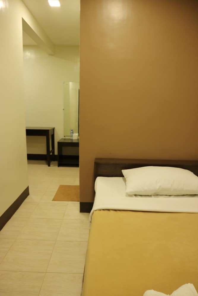 Gateway 21 Hotel And Dormitel