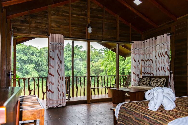 Hotel Kandy Cabana Eco Resort