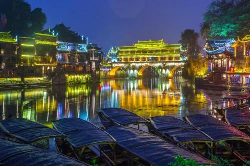 Hostal Fenghuang More Inn