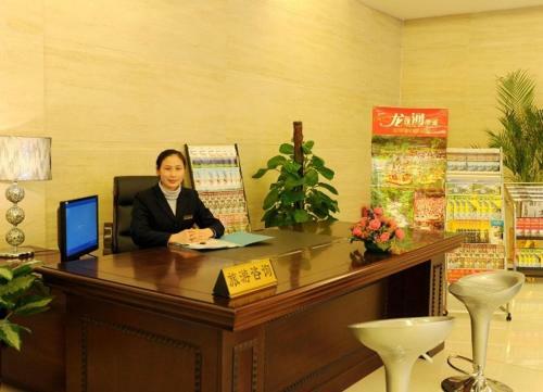 West Street Vista Hotel