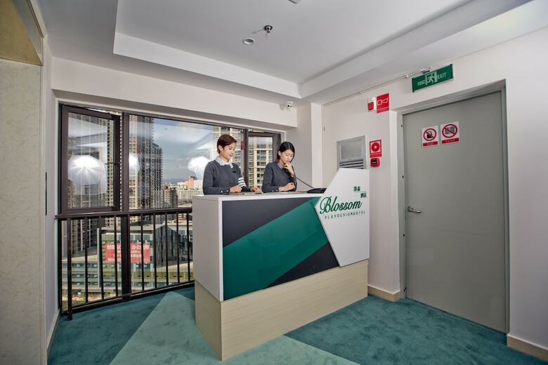 Blossom Hotel In Kunming