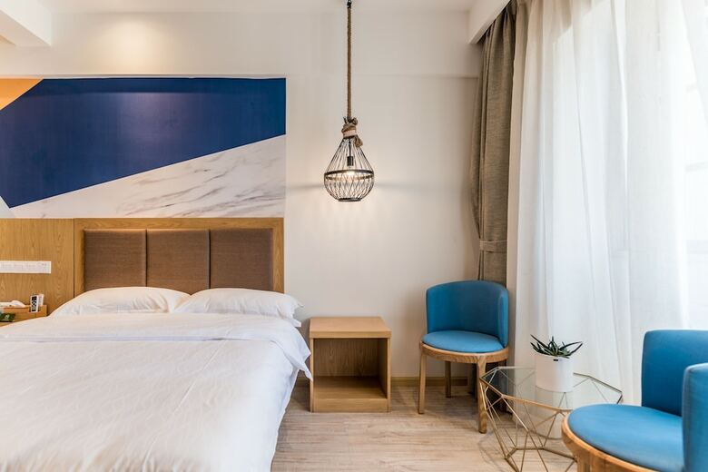 Blossom Hotel In Kunming