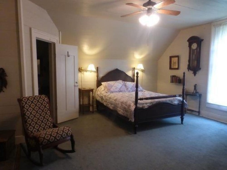 Mulberry Lavender Farm And B&B
