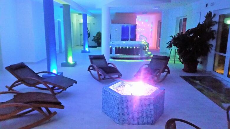 Neue M�hle Hotel Und Restaurant