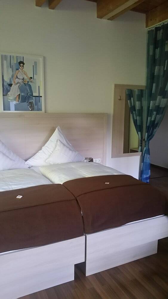 Neue M�hle Hotel Und Restaurant