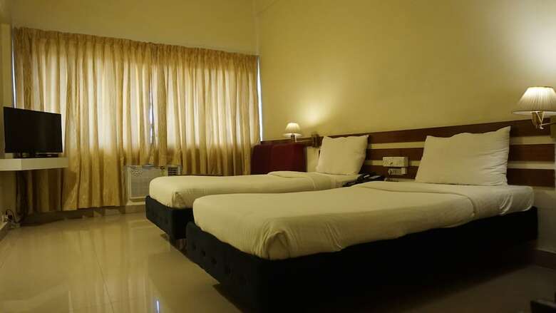 Hotel Poonja International